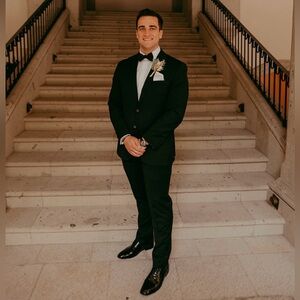 Jos A Banks Black Suit